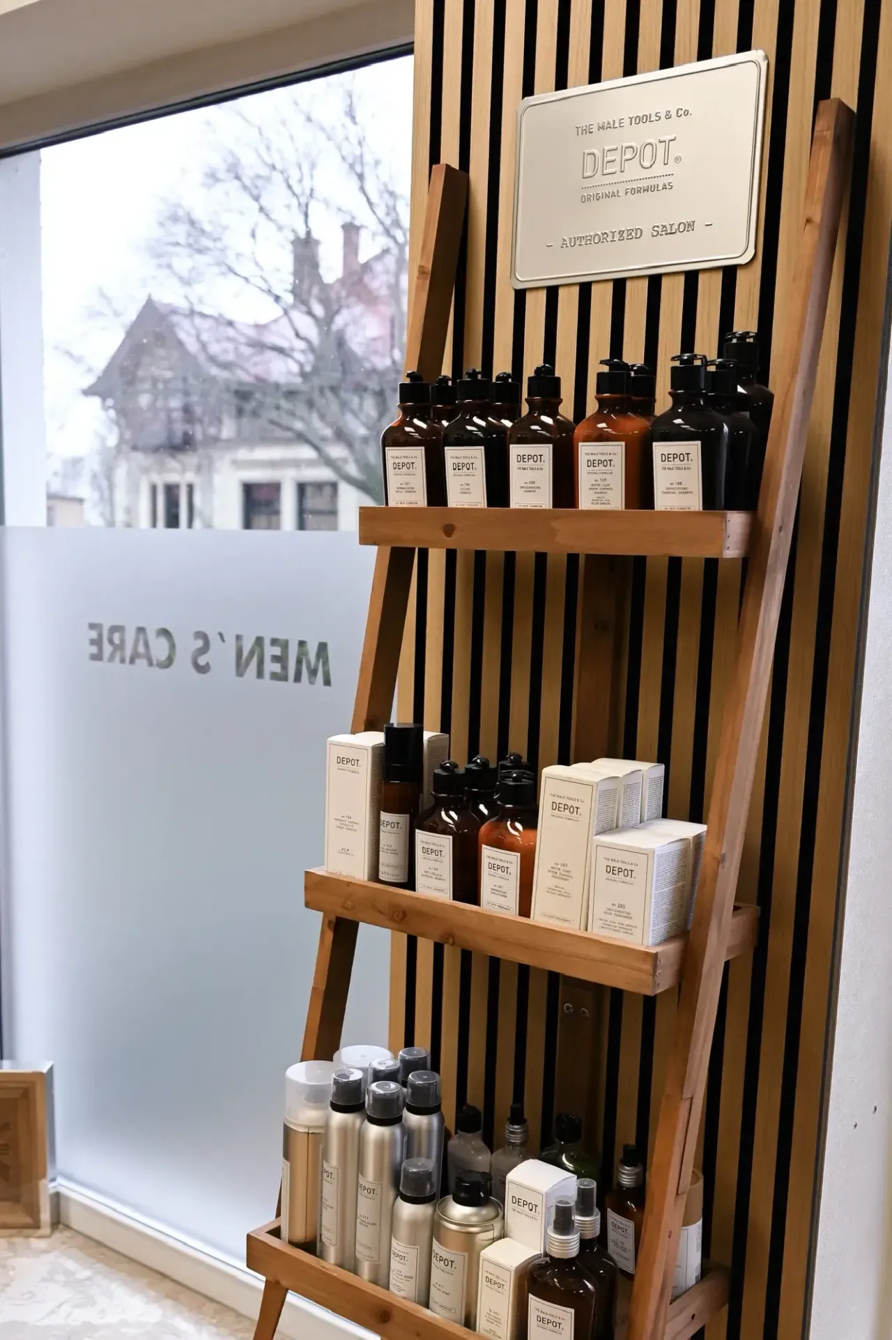 Liebevoll gestaltete Details im Friseursalon Chic & Chill Borna.